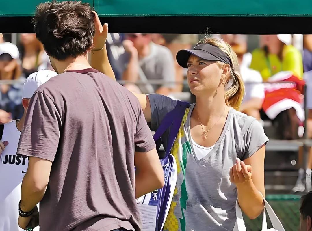  莎拉波娃官方宣布最后时刻胜出新规，TL引发争议！观众掌声雷动