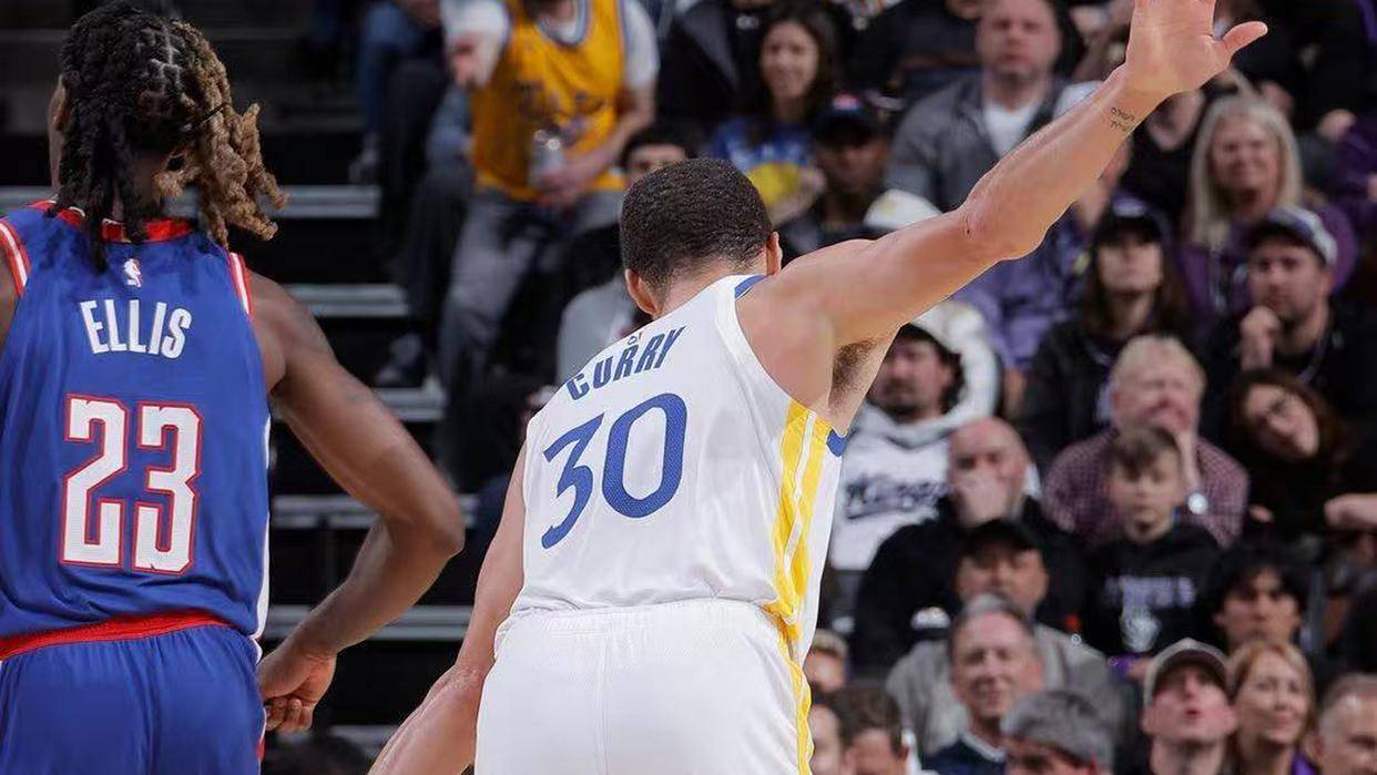 库里关键节点势不可挡，澳大利亚队带队取胜！的简单介绍